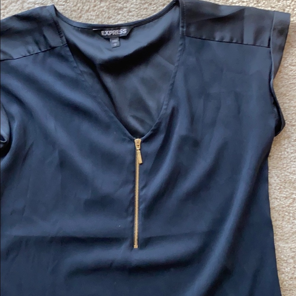 Express shirt - Picture 2 of 4